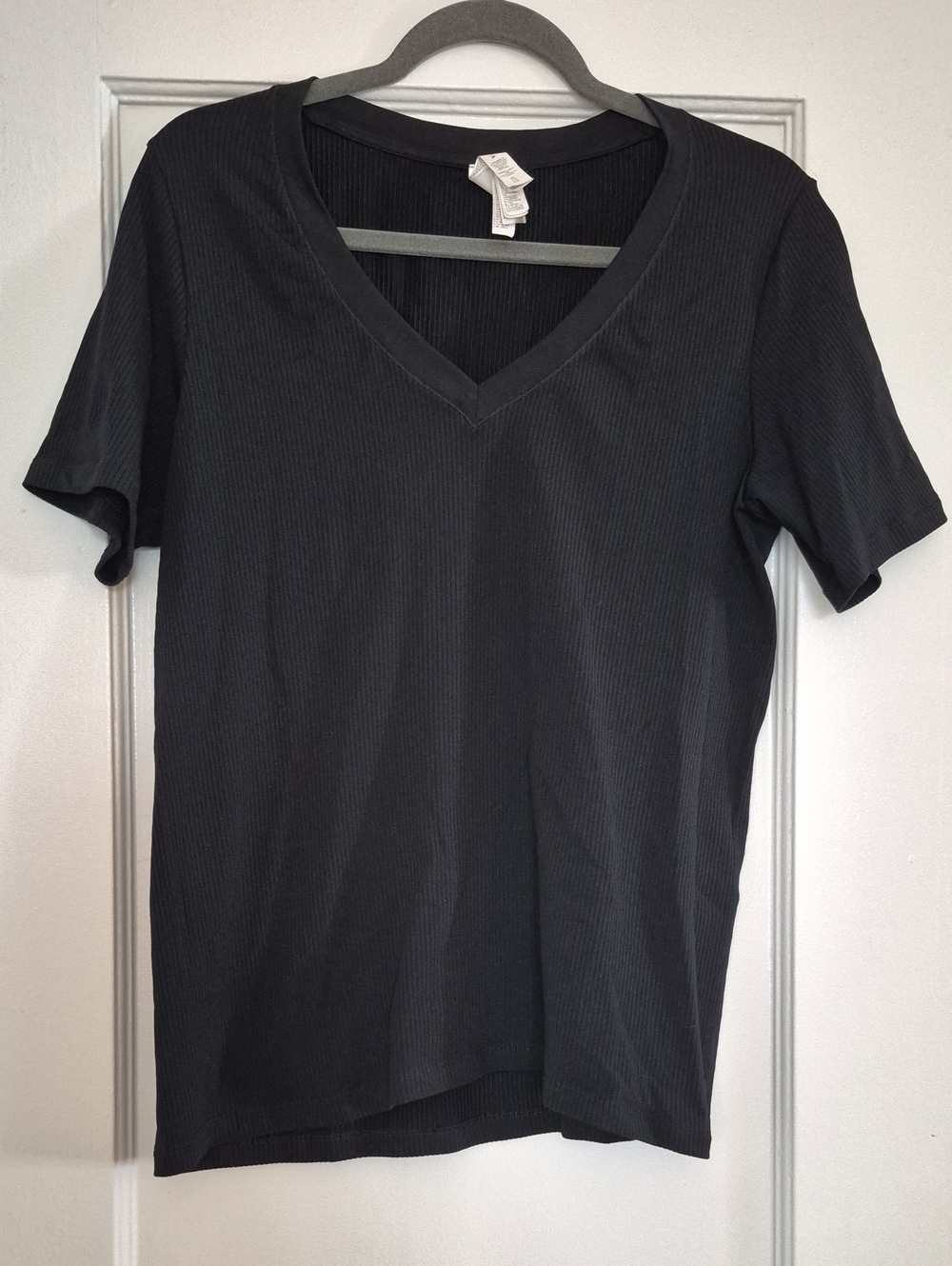 Athleta Renew V Neck Ribbed Short Sleeve Shirt In Black